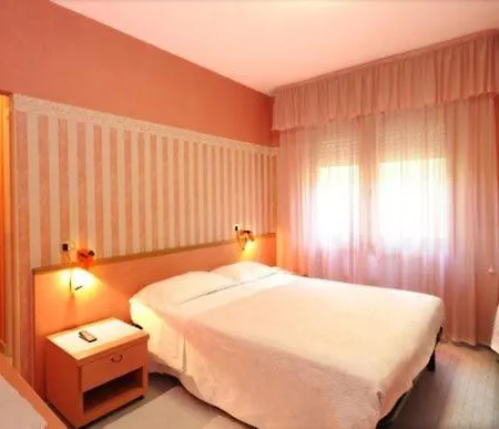 Manuela Hotel Cinquale