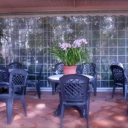 Manuela Hotel 3*