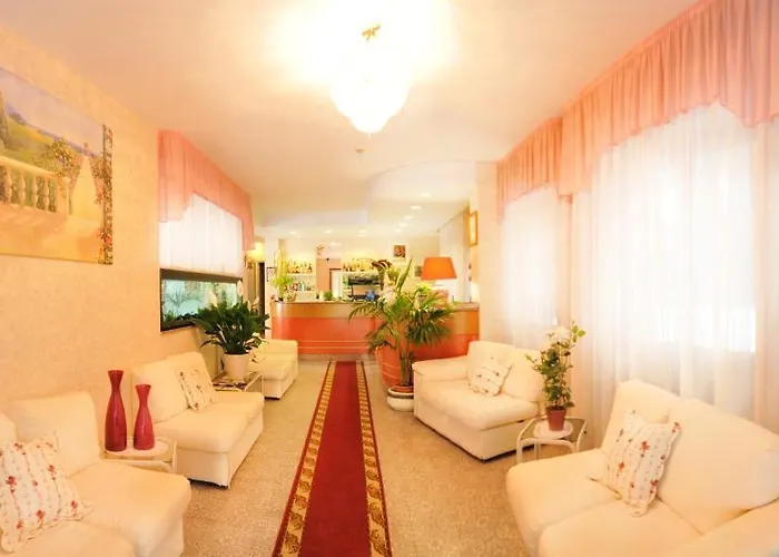 Manuela Hotel