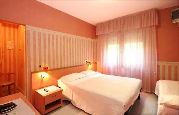 Manuela Hotel Cinquale