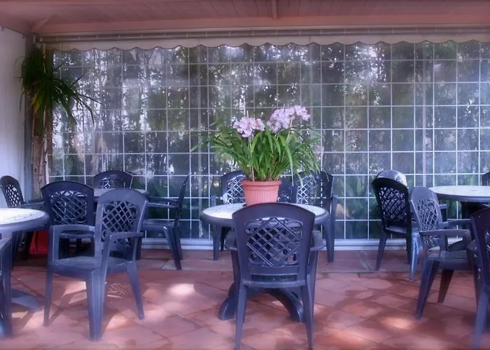 Manuela Hotel 3*